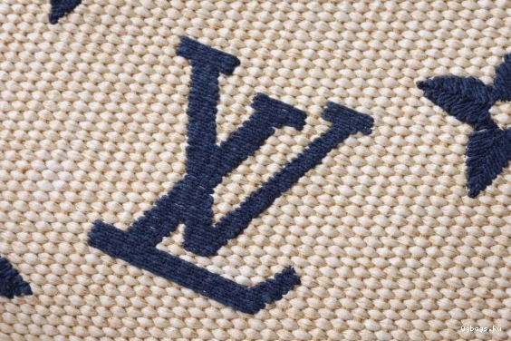 VUITTON LOUIS Monogram Toiletry Raffia Pouch 0120